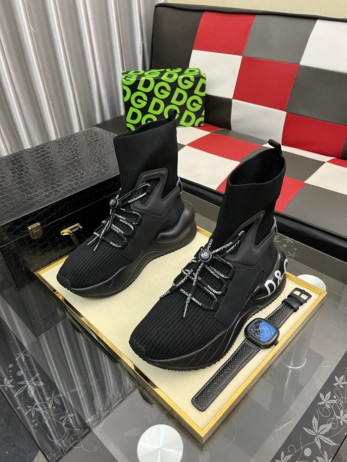 Men's men's shoes💰420⌚️⌚️New DG Dolce & Gabbana high-end couple's sports and casual shoes, imported cowhide, multiple material splicing design➕Imported cowhide lining, cowhide feet➕original TPR elastic outsole. Size: 35-46